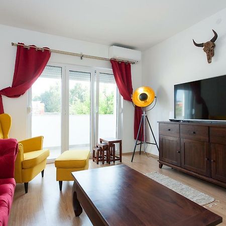 Vintage Appartement Duće Buitenkant foto