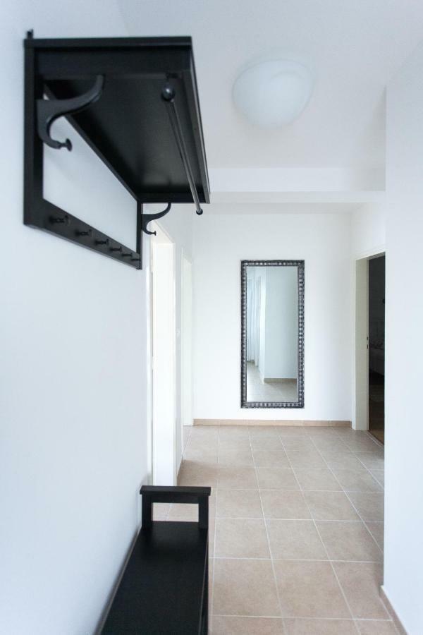 Vintage Appartement Duće Buitenkant foto