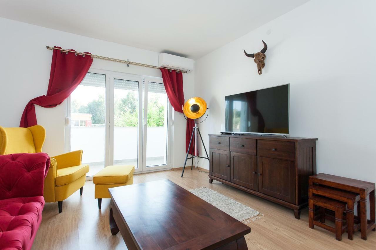 Vintage Appartement Duće Buitenkant foto